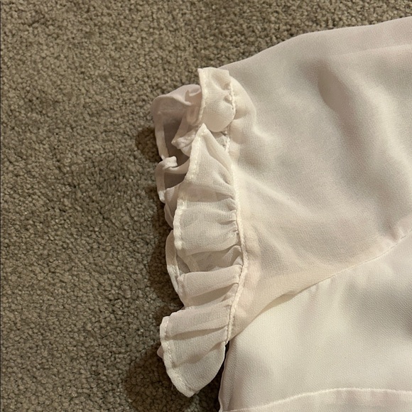 CeCe Ruffle Sleeve Blouse - Picture 3 of 5